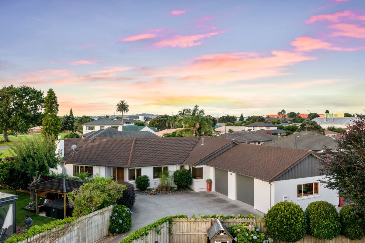 5 Moss Crescent, Takanini, Auckland - Carousel 1