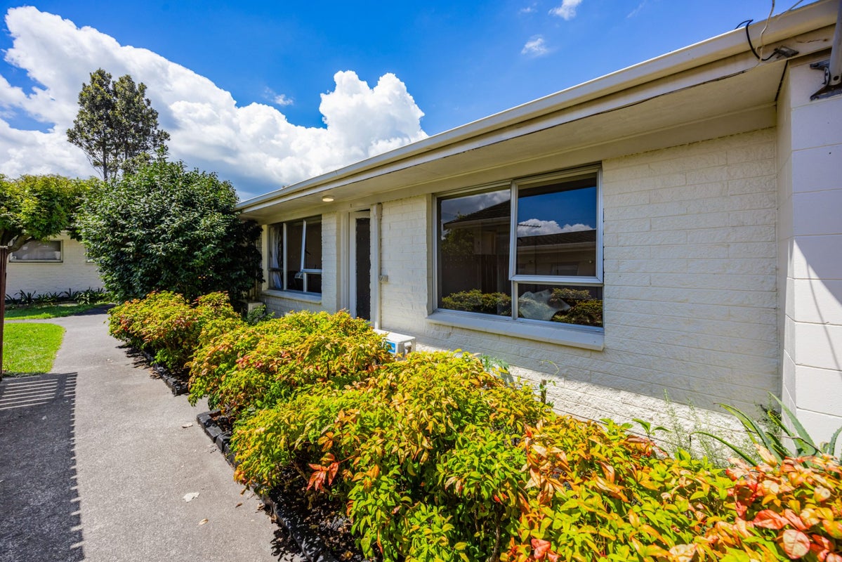 1/44 Landscape Road, Papatoetoe, Auckland - Carousel 2