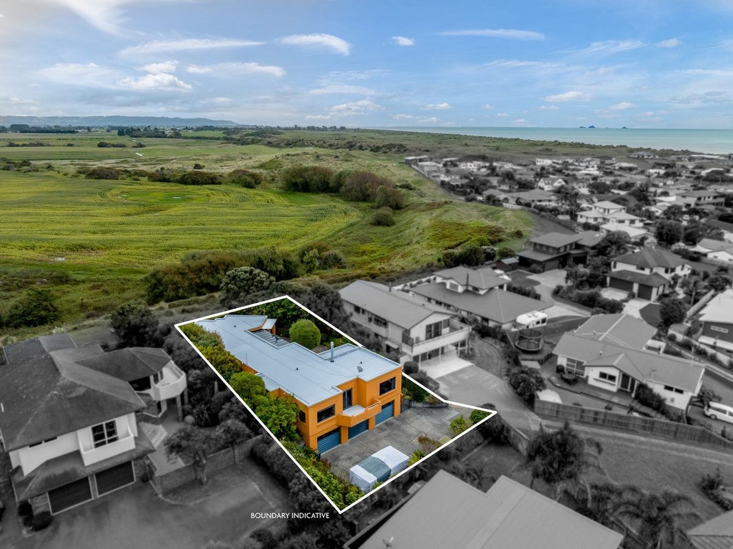 17 Meadow Vale, Coastlands, Whakatane - Carousel 1