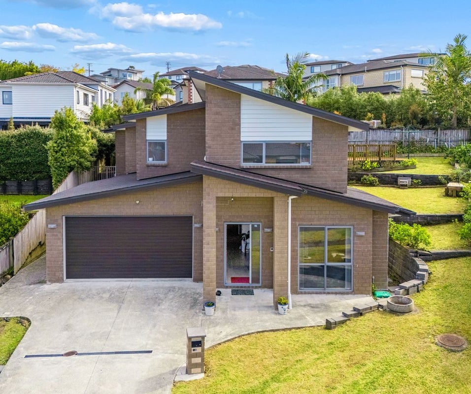 15 San Marino Drive, Henderson, Auckland - Carousel 1
