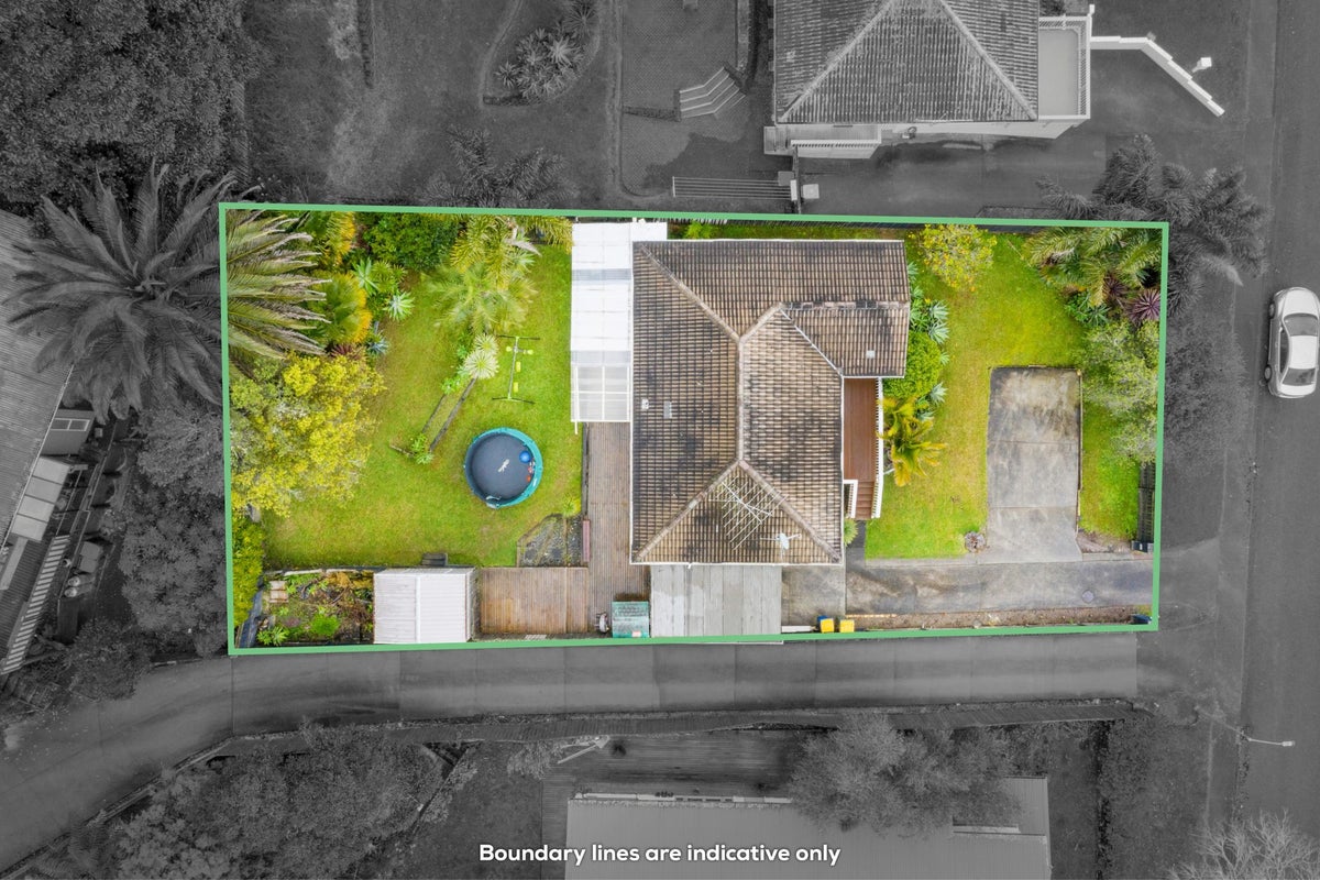 9 Beaudine Avenue, Glenfield, Auckland - Carousel 2