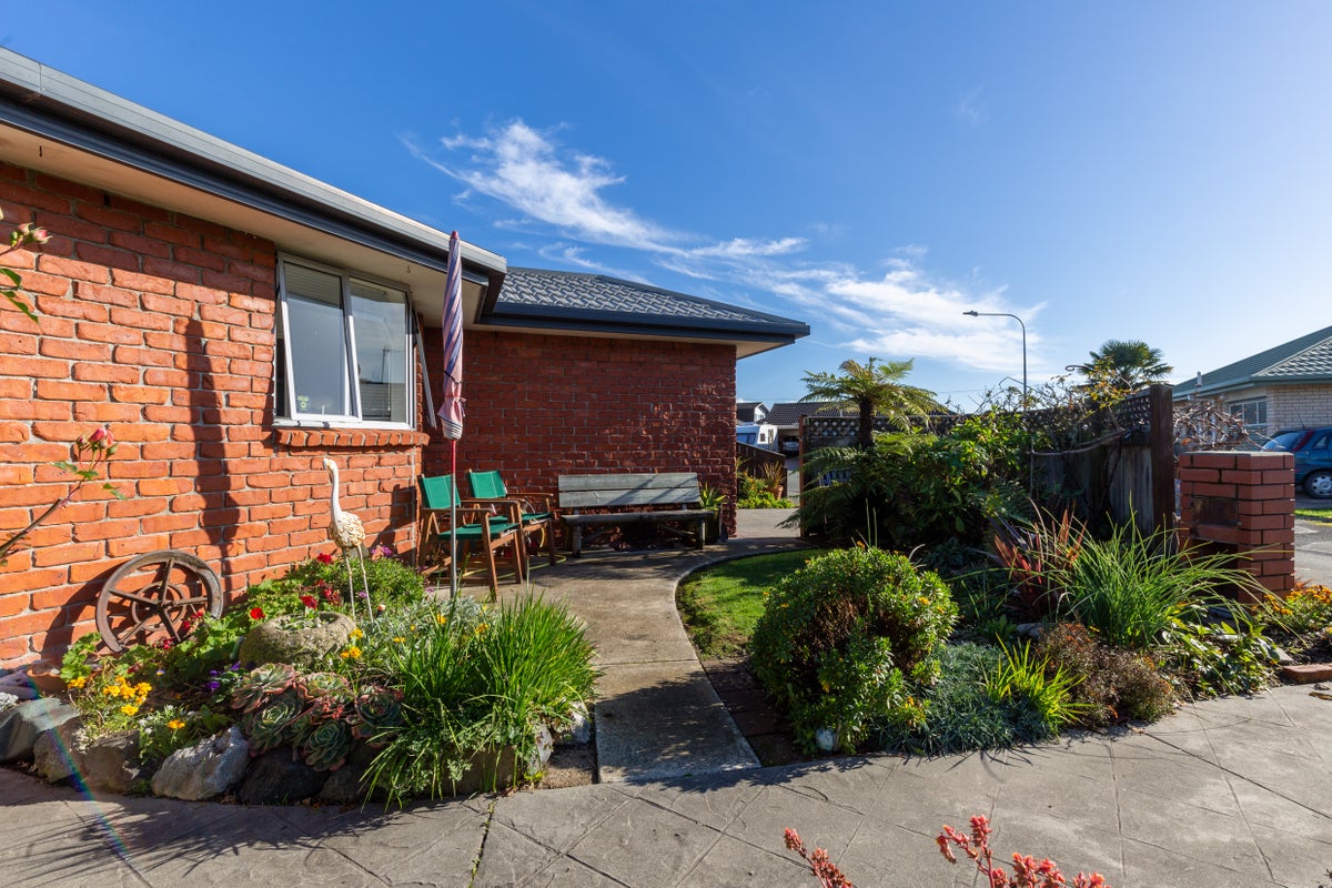 8 Musgrave Crescent, Tahunanui, Nelson - Carousel 2