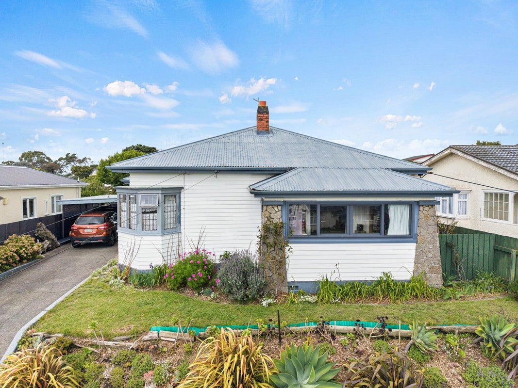 25 Kawatiri Avenue, Gonville, Whanganui - Carousel 1