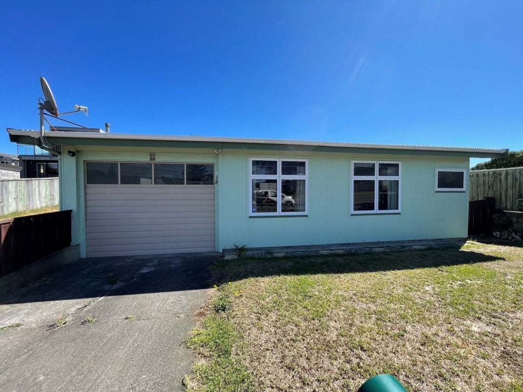 59 Rua Avenue, Waitarere Beach, Levin - Carousel 1