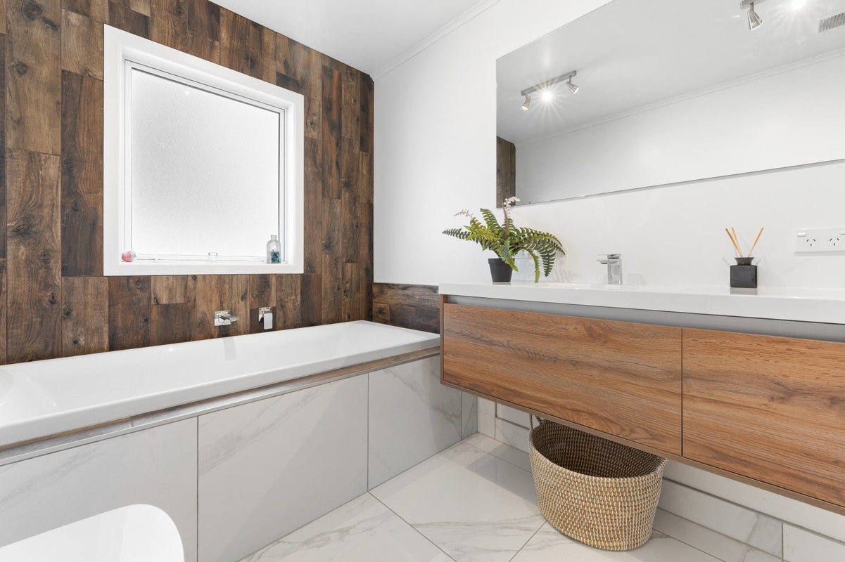 1/31 Lavelle Road, Henderson, Auckland - Carousel 2