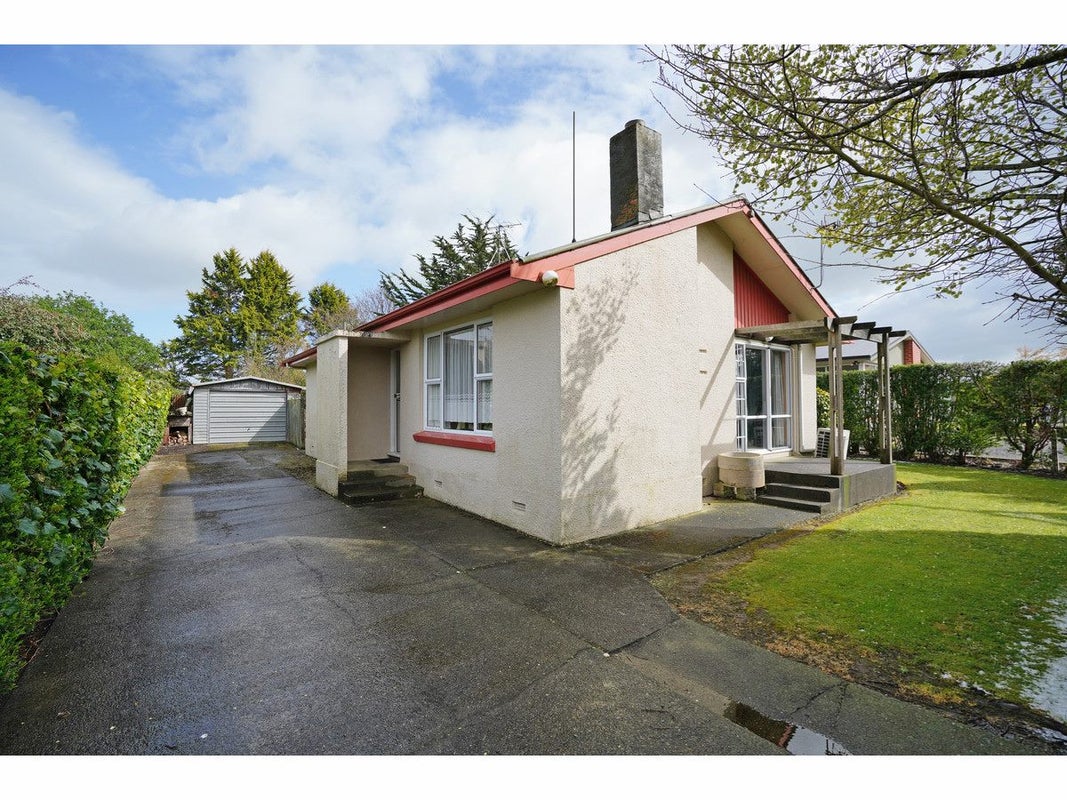 5 Moir Street, Makarewa - Carousel 1