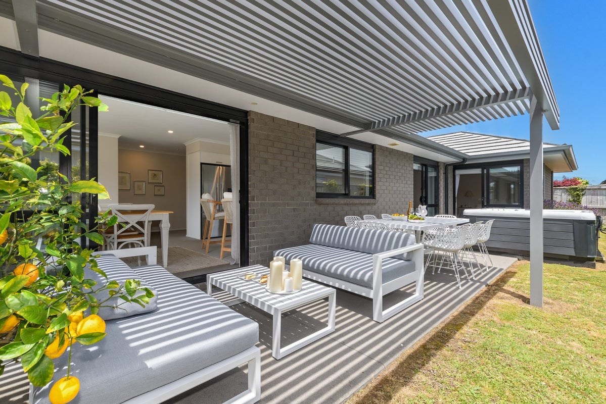 192 The Boulevard, Papamoa Beach, Papamoa - Carousel 2