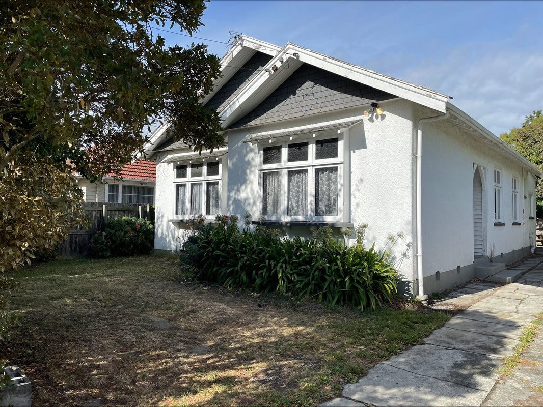 12 James K Baxter Place, Addington, Christchurch - Carousel 1