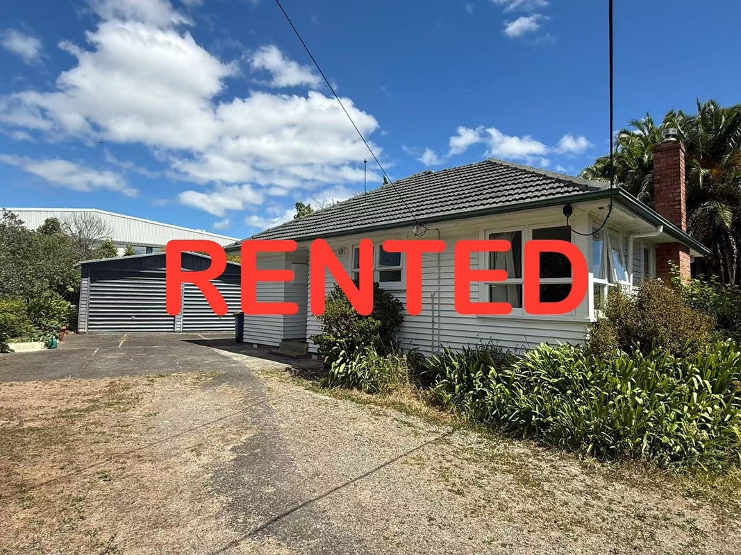 13 Valdale Road, Henderson, Auckland - Carousel 1