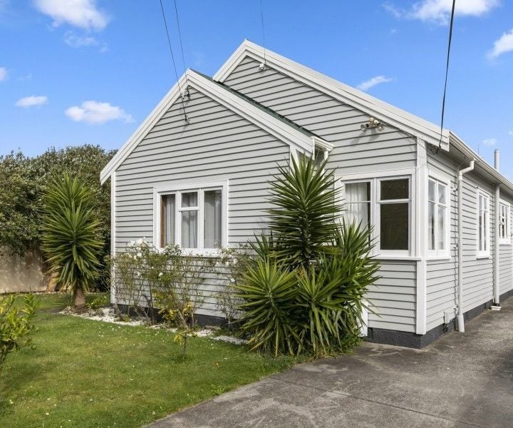 3 Garden Road, Avalon, Lower Hutt - Carousel 1