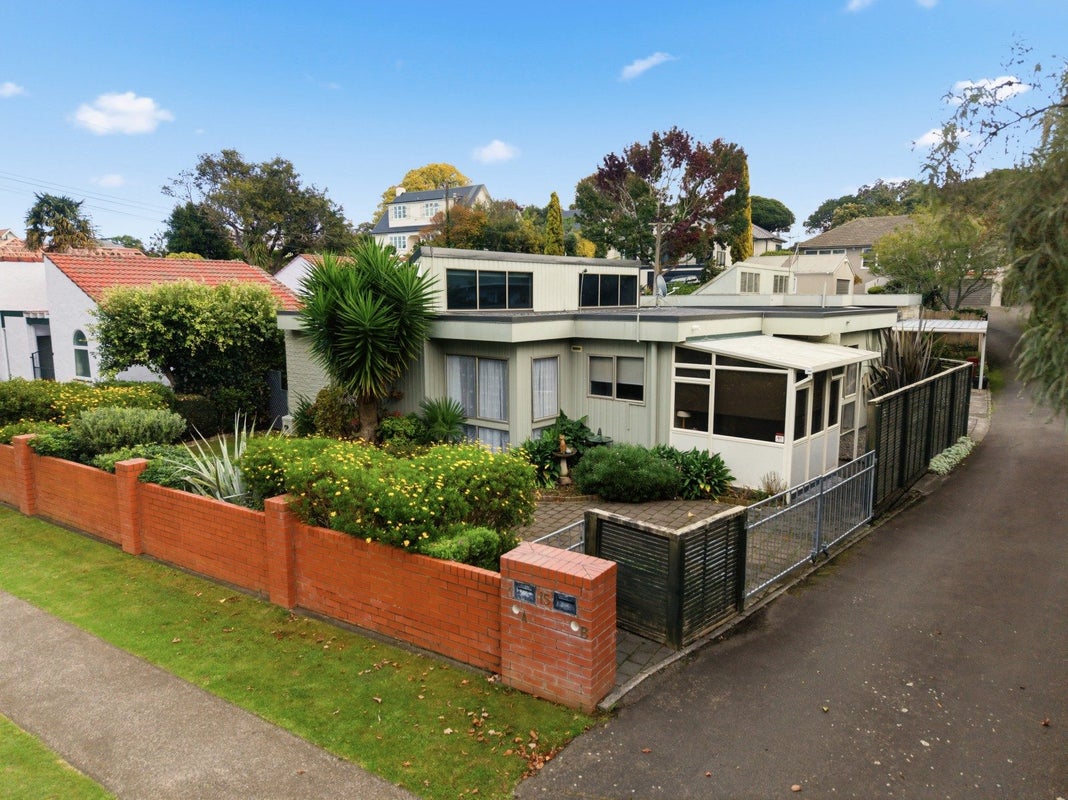 15A Brassey Road, Saint Johns Hill, Whanganui - Carousel 1