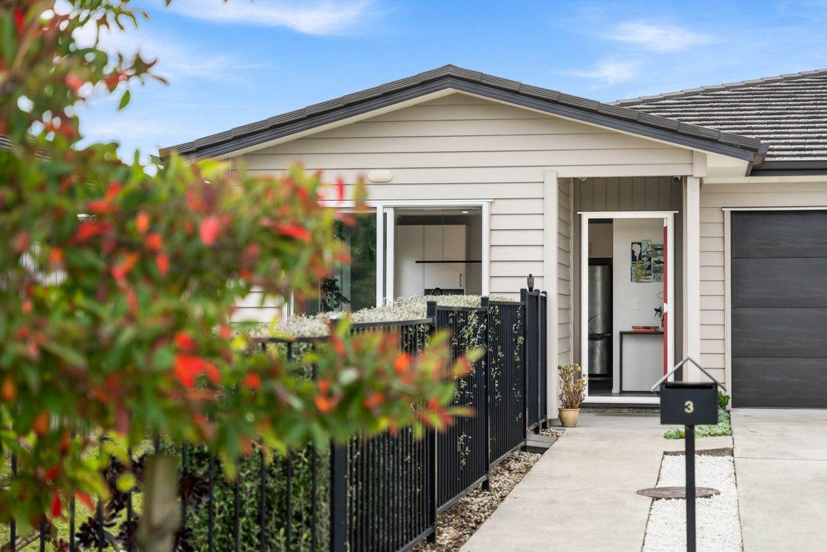 3 Katipo Road, Takanini, Auckland - Carousel 1