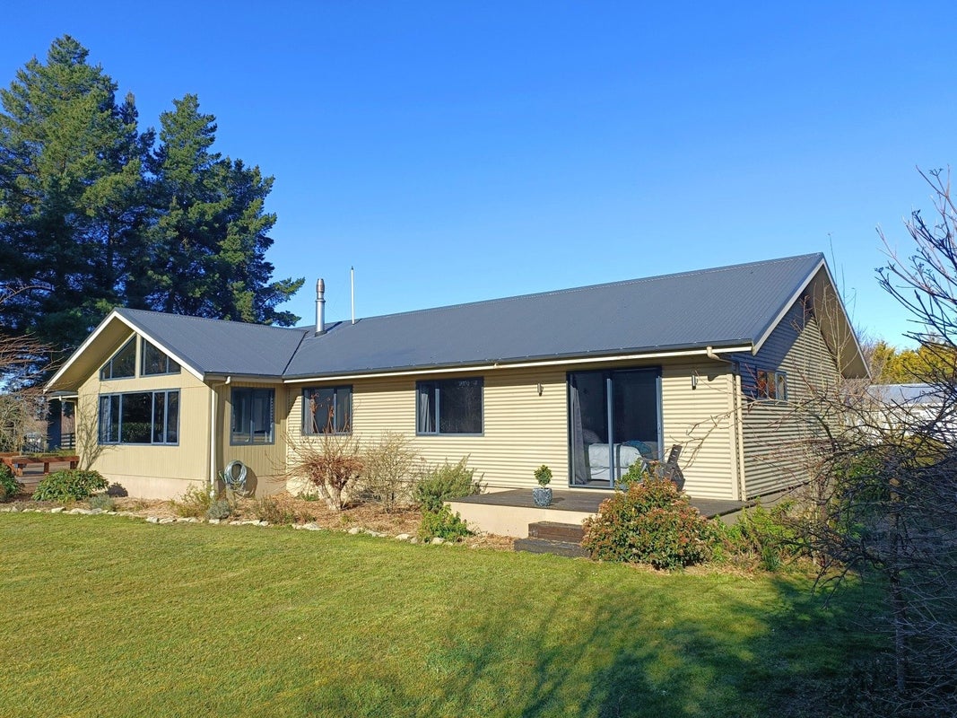 52 Nixons Road, Fairlie - Carousel 34