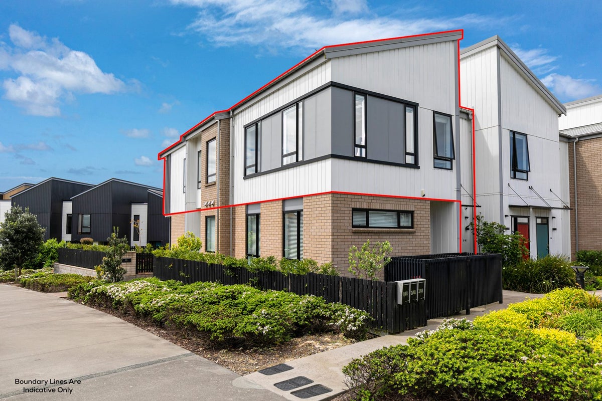 1/48 Nugget Avenue, Hobsonville, Auckland - Carousel 1