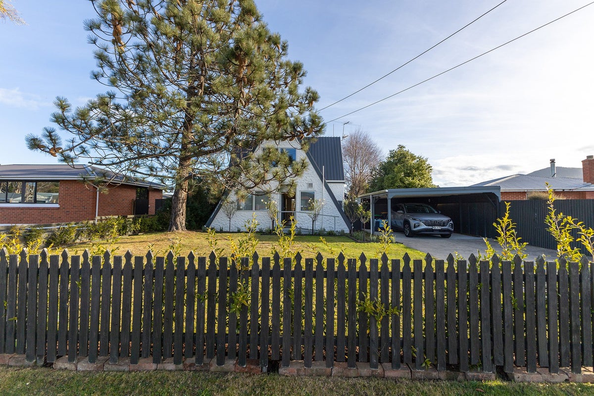61 Viscount Road, Waldronville, Dunedin - Carousel 2
