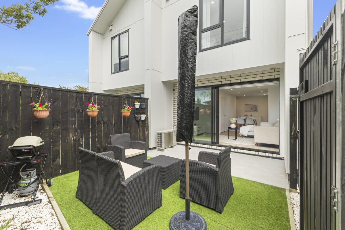 52A Rutland Road, Mount Wellington, Auckland - Carousel 2