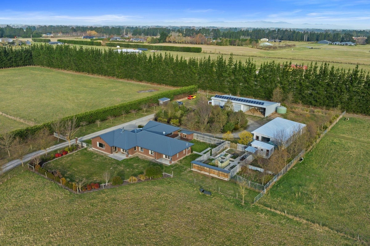 579 Oxford Road, Fernside, Rangiora - Carousel 1