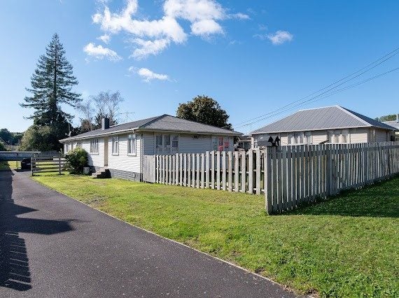 9A Victory Road, Fairy Springs, Rotorua - Carousel 1