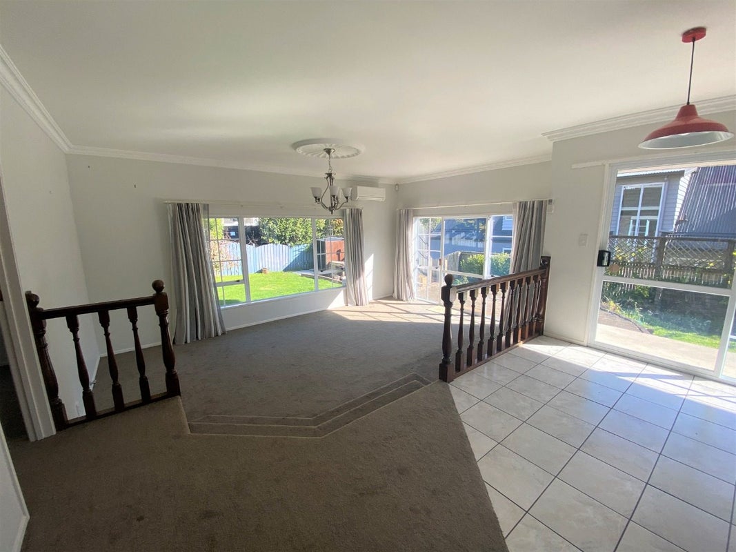 24 Brookview Court, Queenwood, Hamilton - Carousel 2