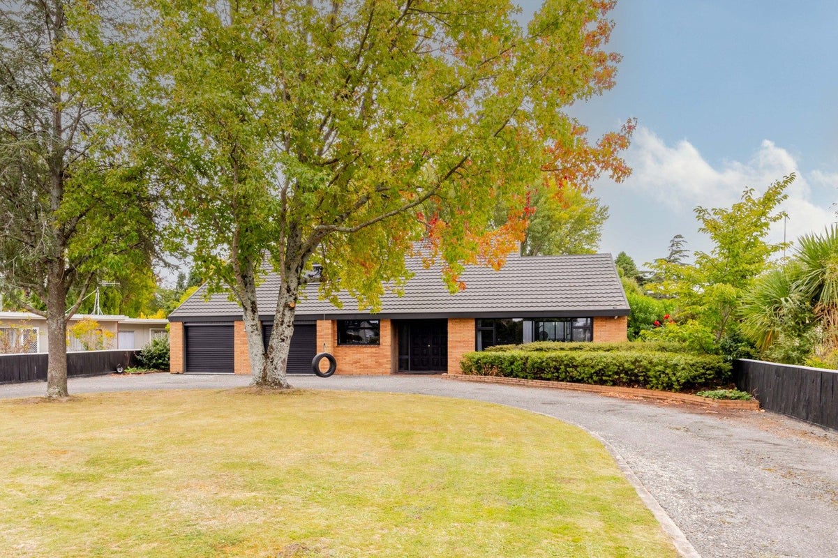 19 Francis Drake Street, Waipukurau, Waipukurau - Carousel 2