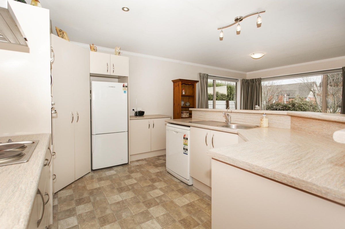 200 Chalmers Avenue, Hampstead, Ashburton - Carousel 2