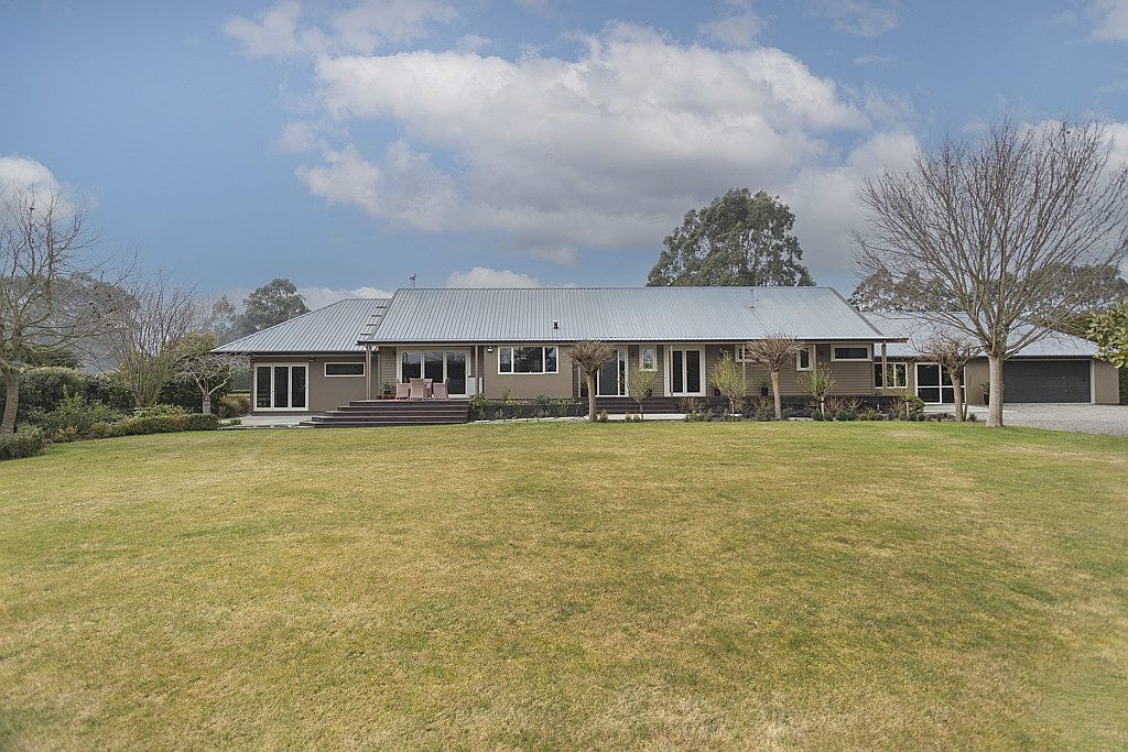 214 Ferry Road, Richmond - Carousel 1