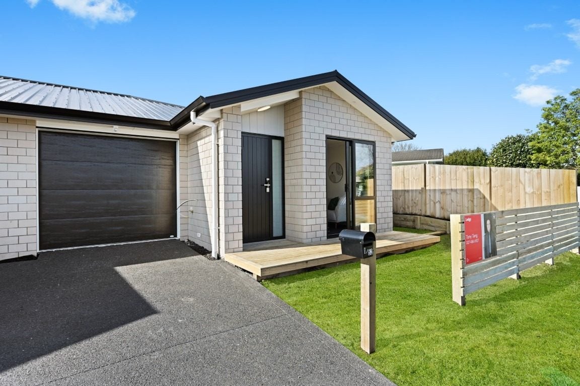 1/52 Fairview Street, Fairview Downs, Hamilton - Carousel 1