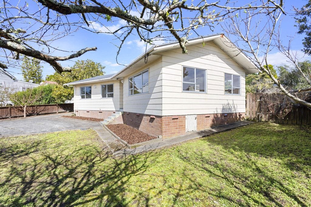 412 West Coast Road, Glen Eden, Auckland - Carousel 2