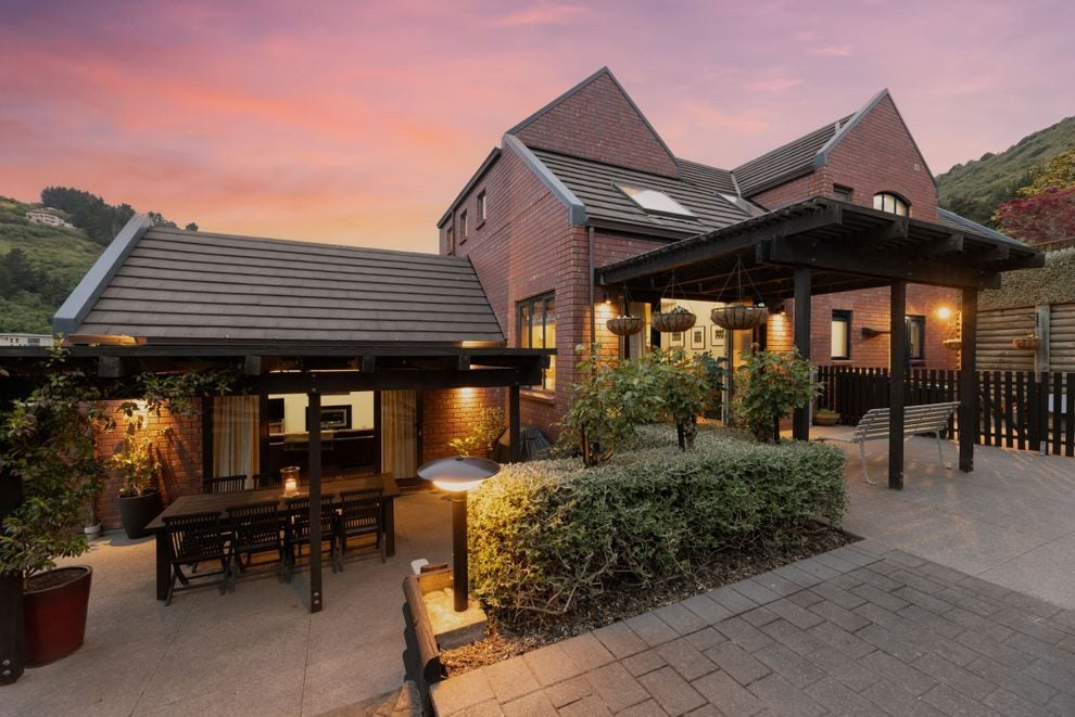2 Emerald Lane, Cashmere, Christchurch - Carousel 2