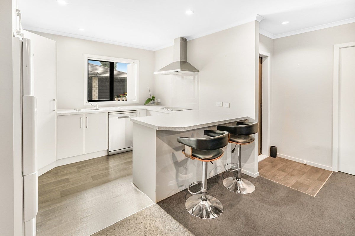 3/150 Killarney Road, Frankton, Hamilton - Carousel 1