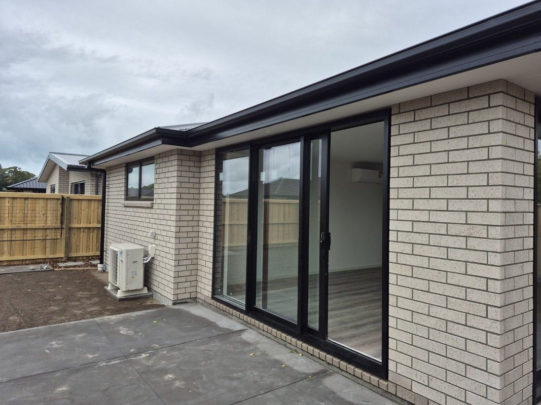 19 Derbridge Street, Woodend, Woodend - Carousel 14