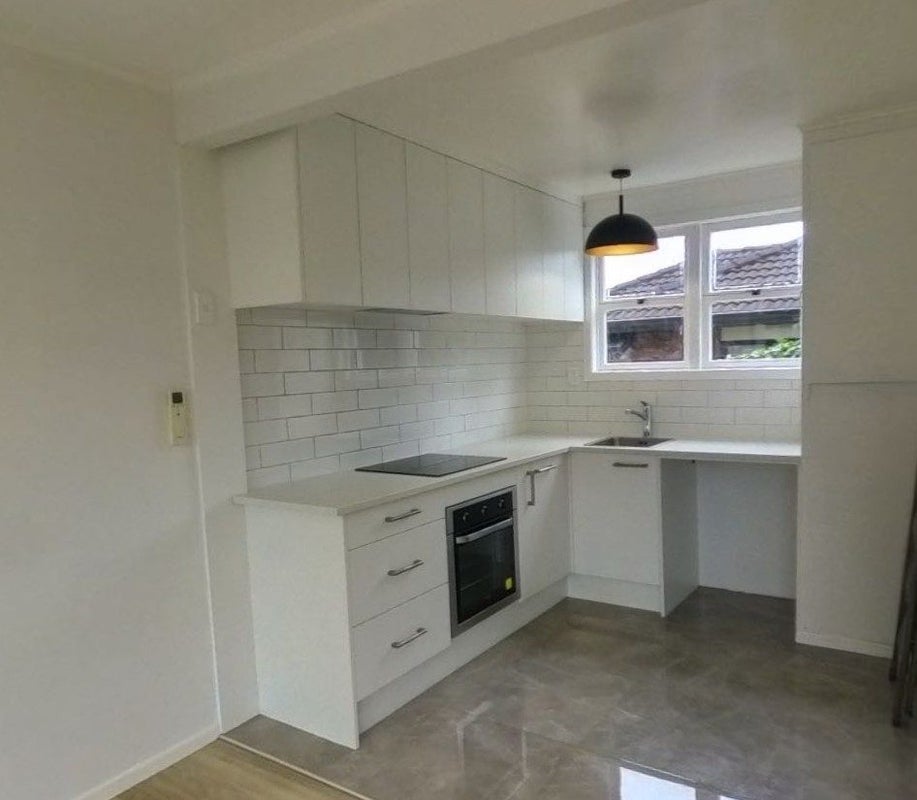 9/3 Picton Street, Howick, Auckland - Carousel 2