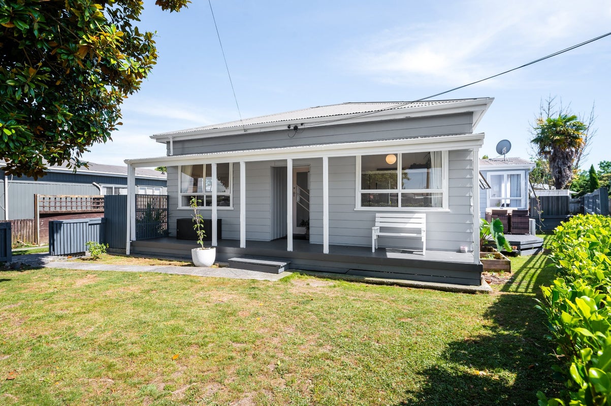 68 Rimu Street, Maeroa, Hamilton - Carousel 2