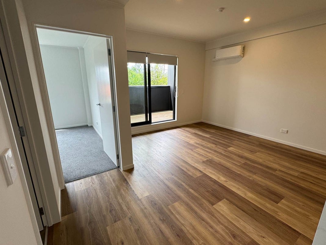 107/48 Clay Works Lane, New Lynn, Auckland - Carousel 15
