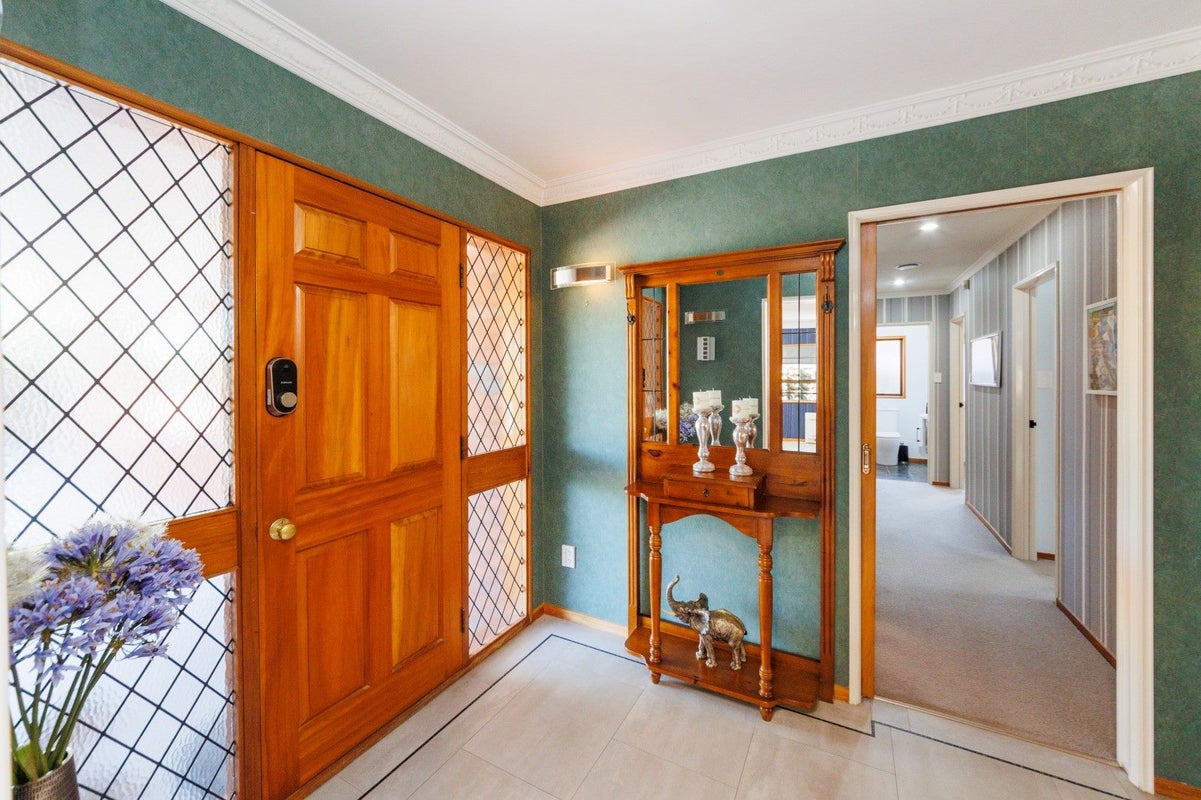 96 John F Kennedy Drive, Milson, Palmerston North - Carousel 2
