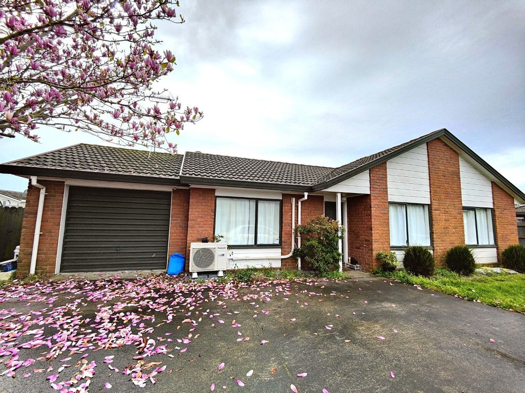 6 Horlicks Place, Randwick Park, Auckland - Carousel 1