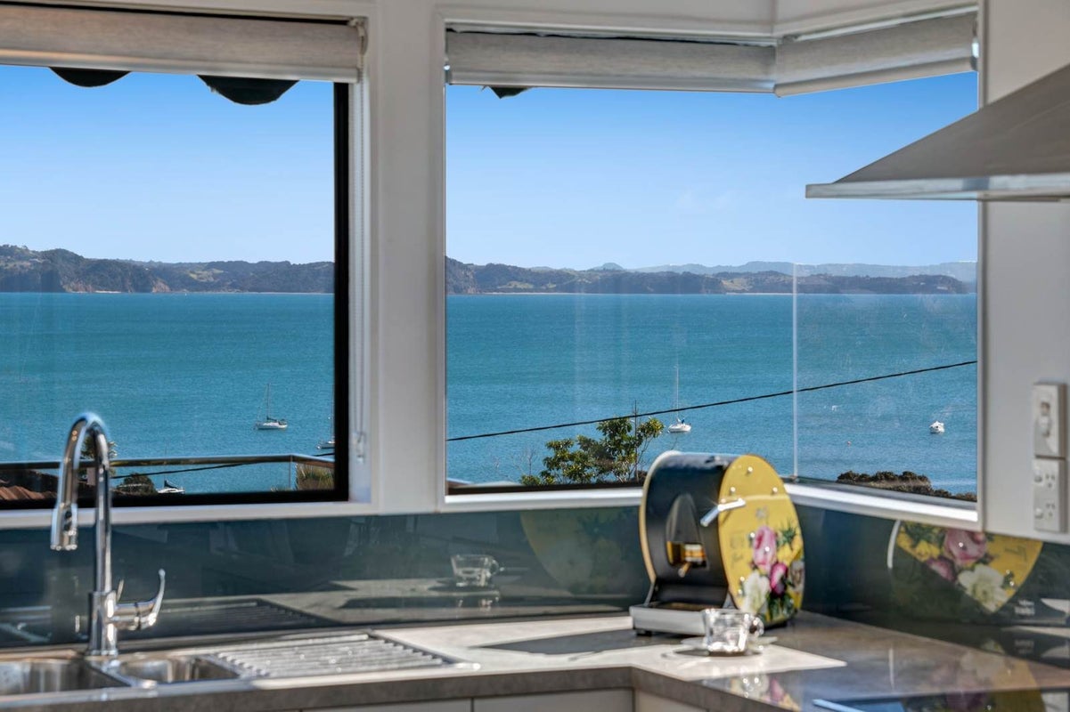 1038a Whangaparaoa Road, Tindalls Beach, Rodney, Auckland - Carousel 2