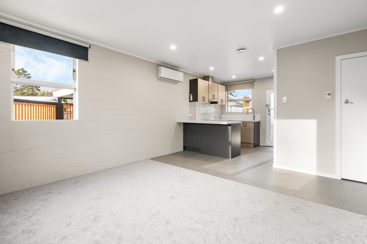 36A Anthony Crescent, Bader, Hamilton - Carousel 2