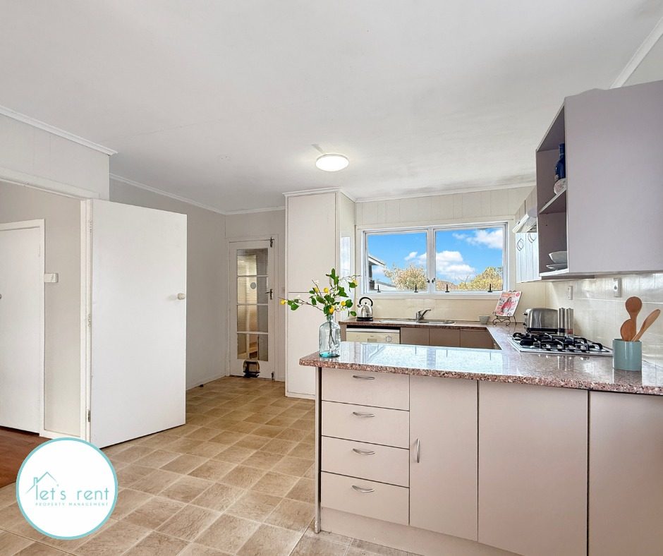 27 Hyde Street, Manurewa East, Auckland - Carousel 2