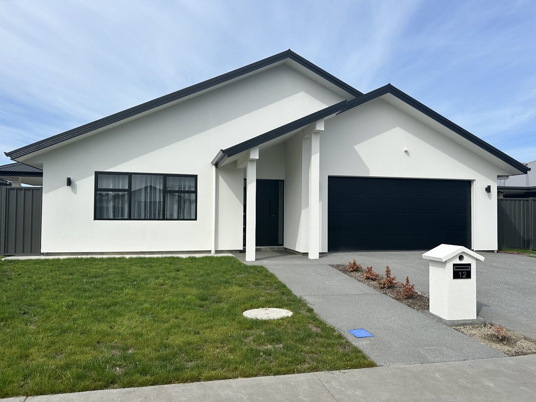 12 Monowai Street, Poraiti, Napier - Carousel 2