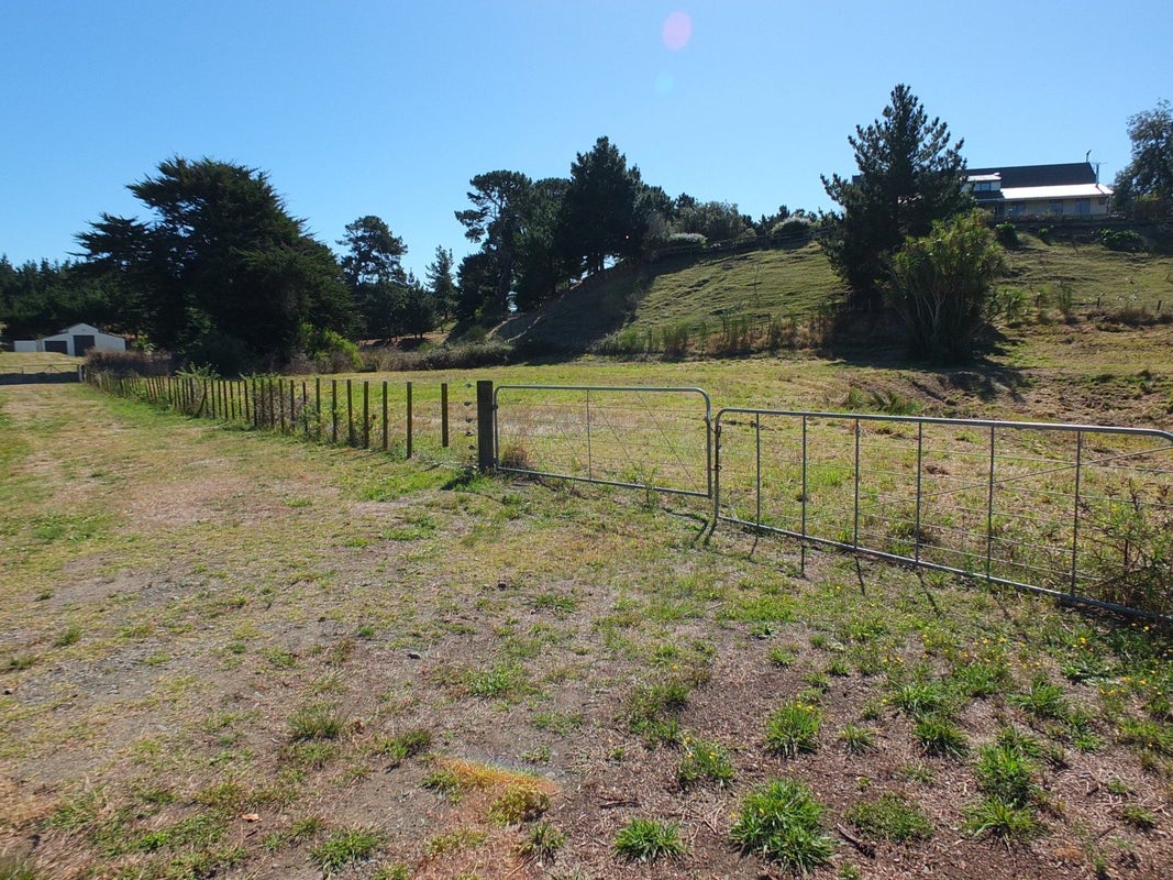 35 Wylie Road, Foxton Beach, Foxton - Carousel 1