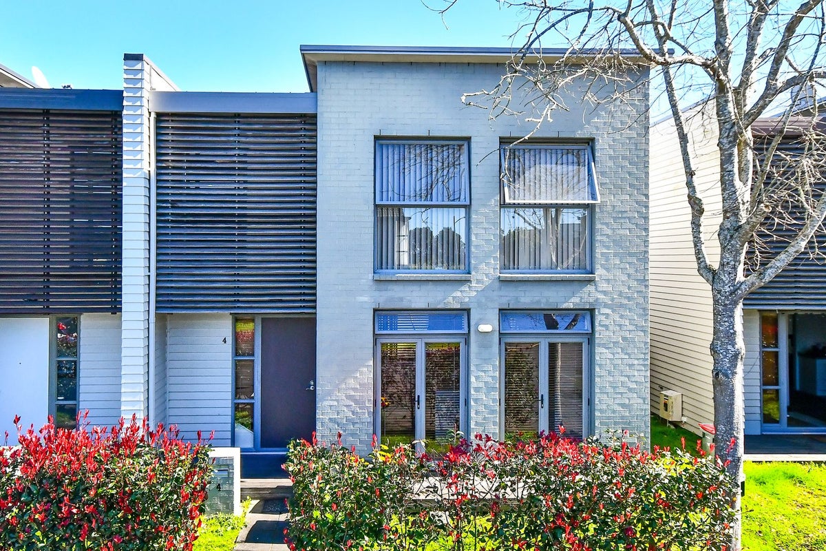 4 Reins Road, Takanini, Papakura, Auckland - Carousel 1