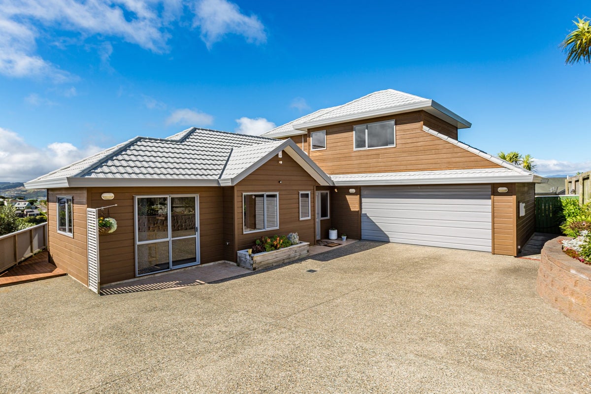 3 Tolhurst Street, Johnsonville, Wellington - Carousel 1