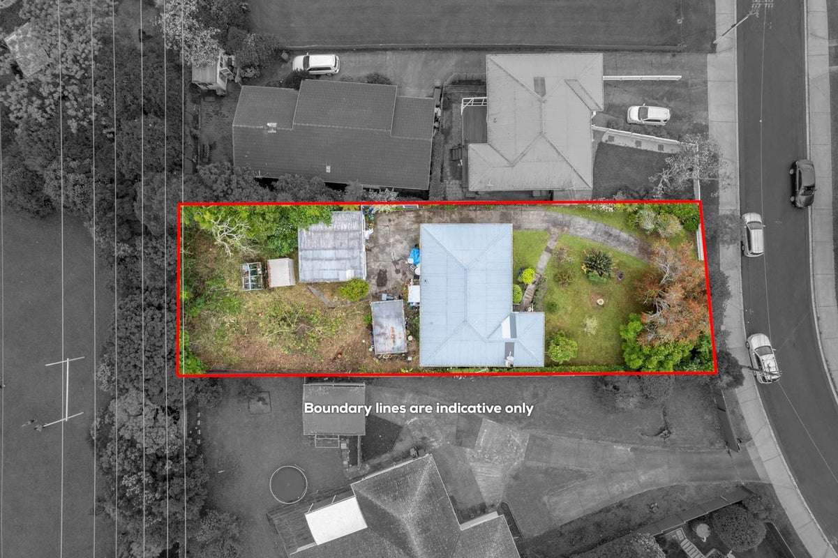4 Porter Avenue, Te Atatu South, Auckland - Carousel 2