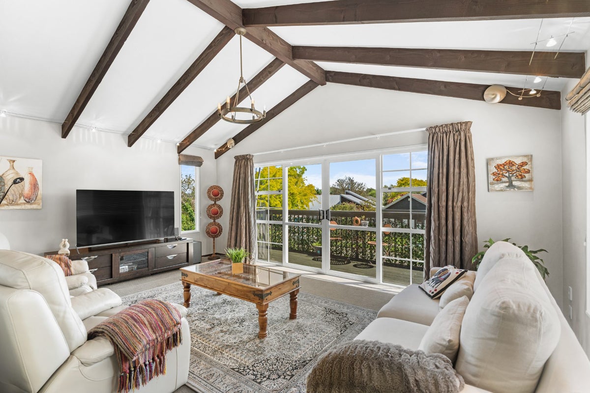 18 Townshend Crescent, Halswell, Christchurch - Carousel 2