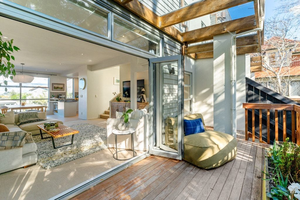 6L Carlton Gore Road, Grafton, Auckland - Carousel 2