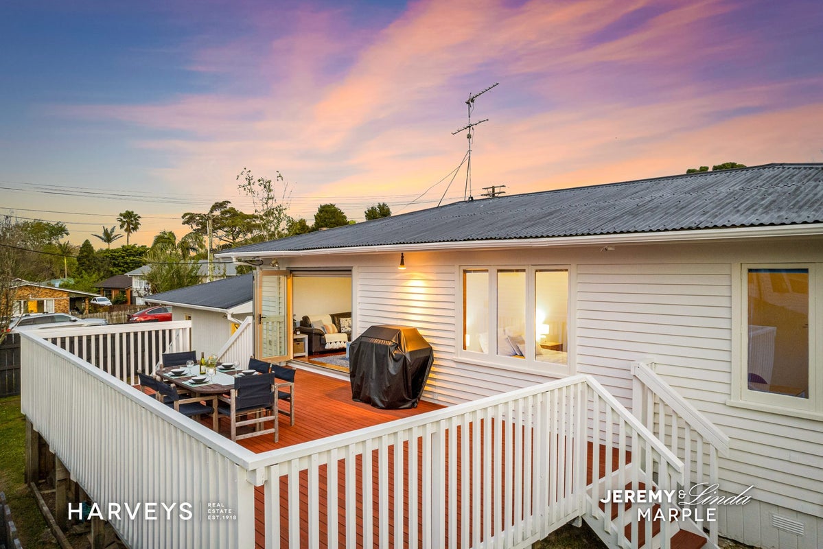 3 Lex Avenue, Green Bay, Auckland - Carousel 2
