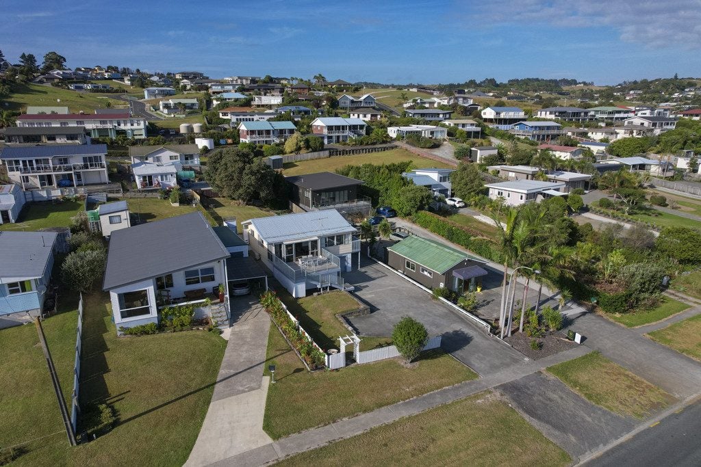 180 State Highway 10, Coopers Beach, Coopers Beach - Carousel 24