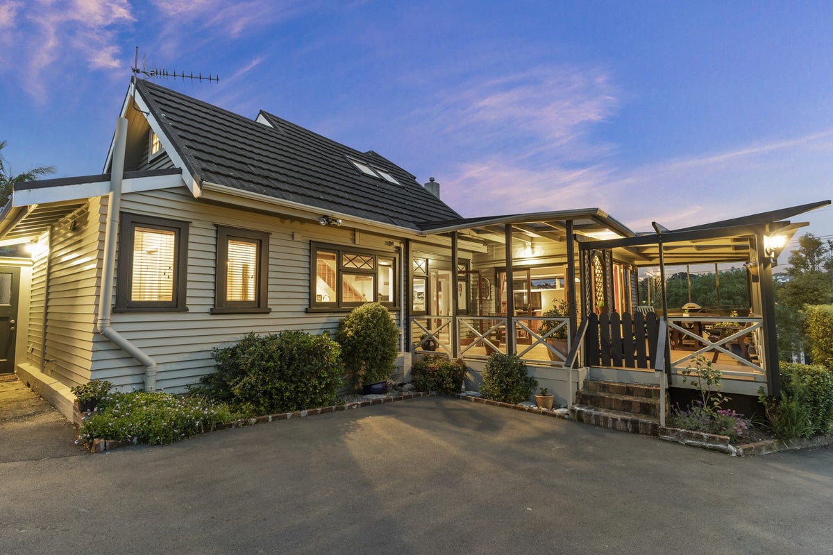 98 Atkin Avenue, Mission Bay, Auckland - Carousel 2