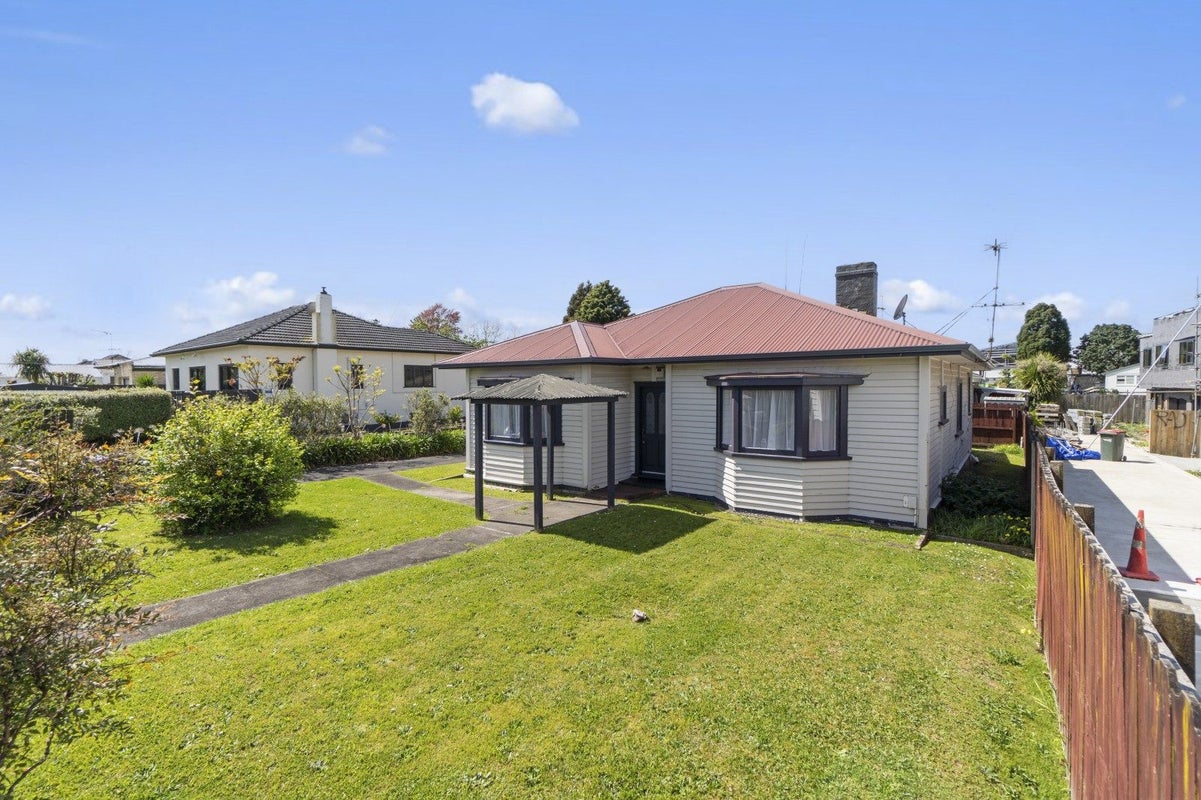 1/28 Marne Road, Papakura, Papakura - Carousel 1